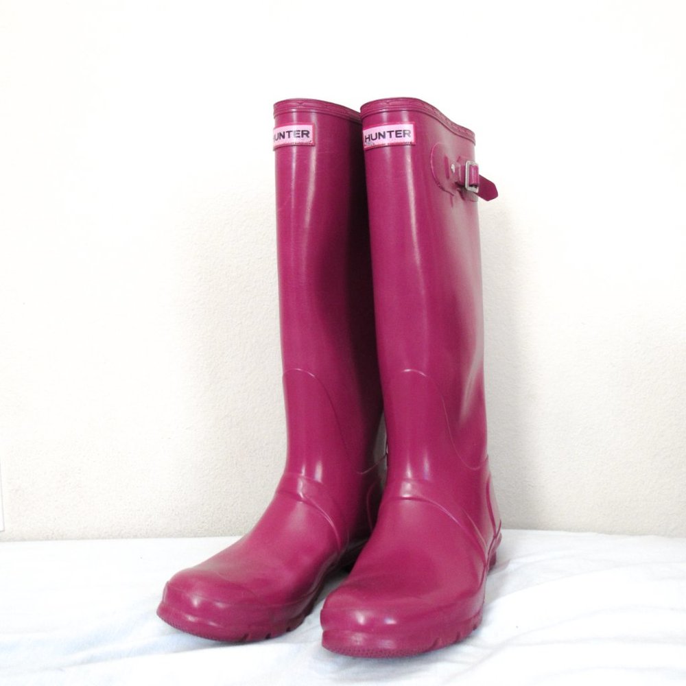 HUNTER Fuchsia Pink Tall Rain Boots- Unisex Women's 10 or Men's 9 *sold as is* - Picture 12 of 14